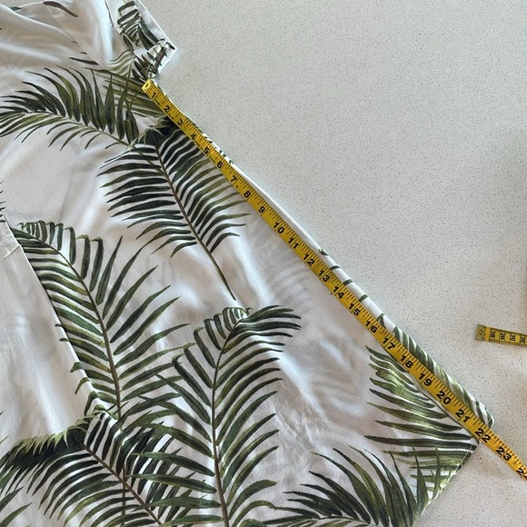 H&M White & Green Palm Leaves Dress - Size US 2 - V-Neck - (Fits like L-XL) - Picture 11 of 11